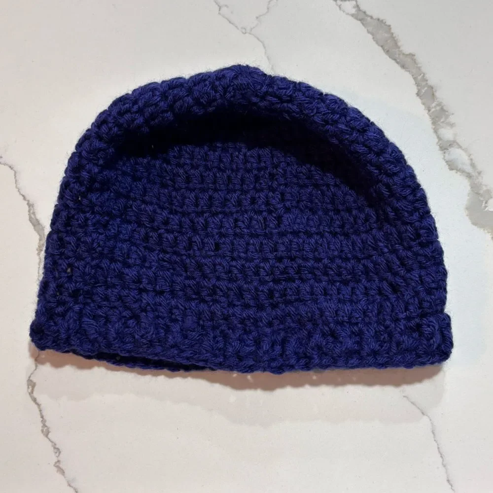 Handmade Knit Hat Mittens Set in Navy Blue Hand made Youth OSFA Stretch Beanie